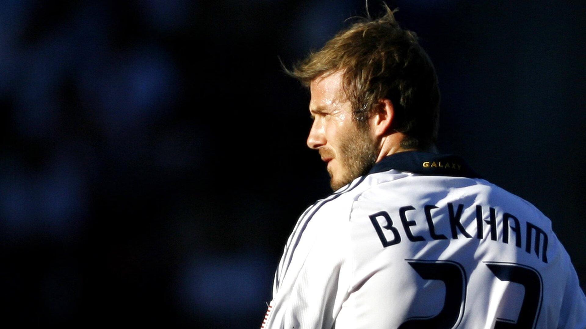 传奇教练弗格森亲临现场,力挺爱子达伦执教之路,彼得堡联激战引关注